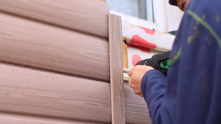 Best Siding Removal and Disposal  in Bent Creek, NC